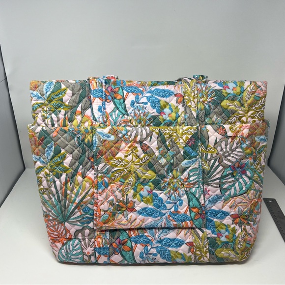 Vera Bradley recycled cotton tote bag in rainforest canopy - Picture 6 of 15